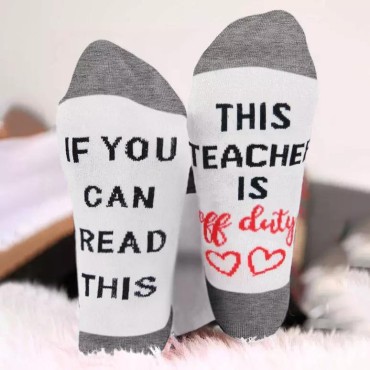 If You Can Read This This Nurse Is Off Duty Crew Socks